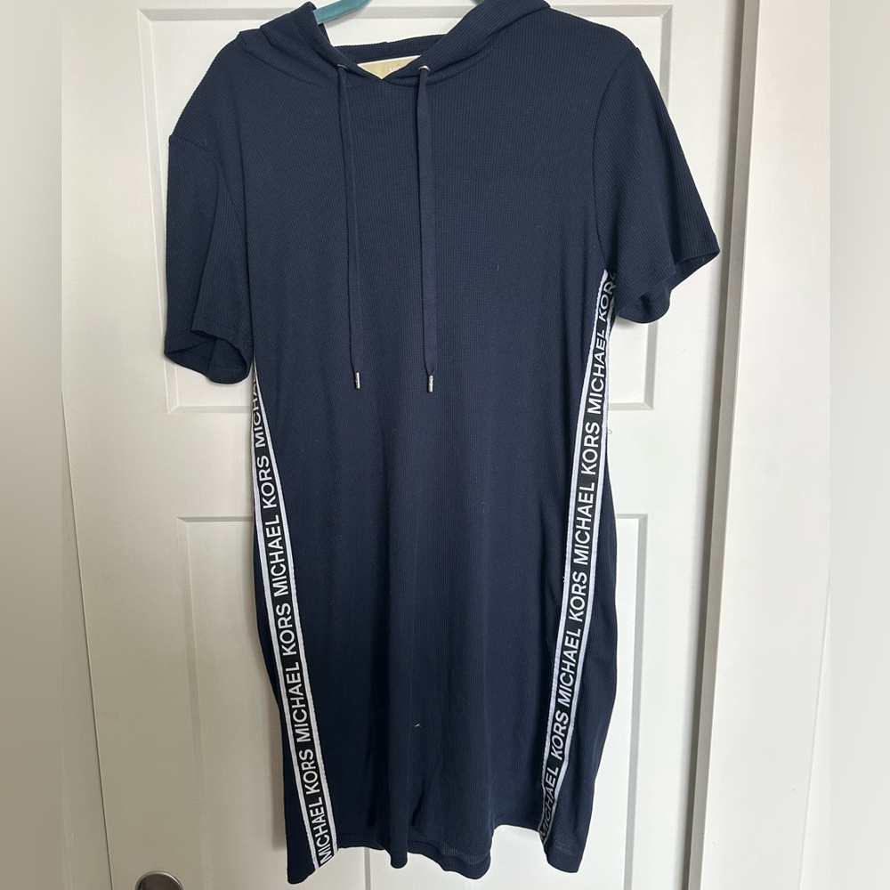Women’s Michael Kors Hoodie Shirt Dress.
Size Large, Navy
